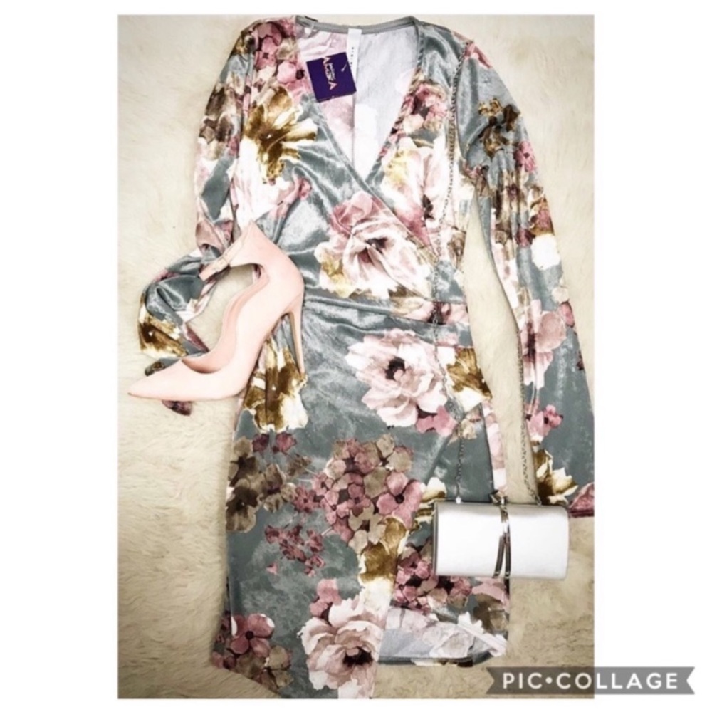 Long sleeve velvet dress